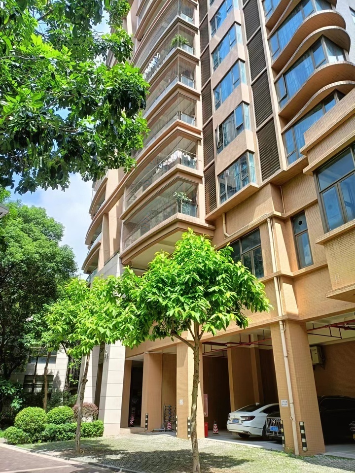 中山市阜沙镇阜建路3号富逸上苑3幢1802房法拍房图片5