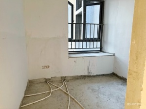 方直彩虹里 3室2厅 77.57㎡ 毛坯_惠州大亚湾中心区二手房图片