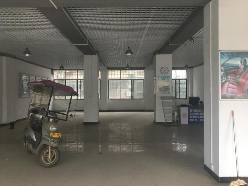 衡东县城关镇滨江公园以北（恒盛花园A9#）204室法拍房图片3