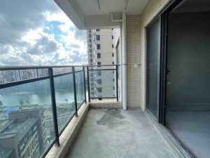 蓝湾半岛 3室2厅 124.27㎡ 毛坯珠海斗门区井岸镇二手房图片