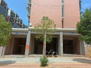 宜章县玉溪镇马耳冲小区三期14栋102号商业门面_郴州法拍房图片