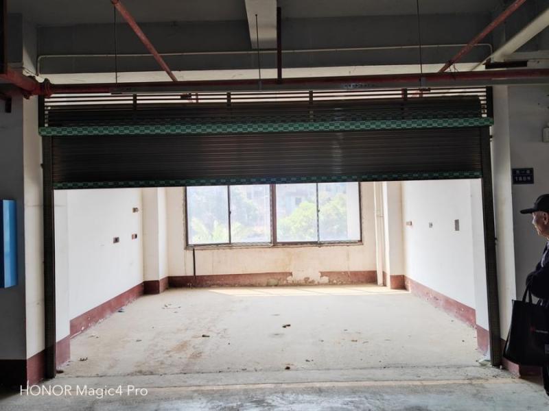 衡东县新塘镇建设沁园小区地下-1层车库180法拍房图片1