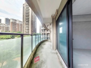 御峰臻品花园 4室2厅 204㎡ 毛坯_中山东区街道博览中心二手房图片