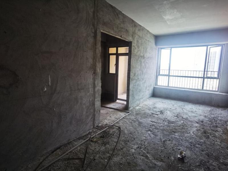 博罗县龙溪街道办龙桥大道 555号嘉鸿广场一期住宅1栋12层04房法拍房图片4