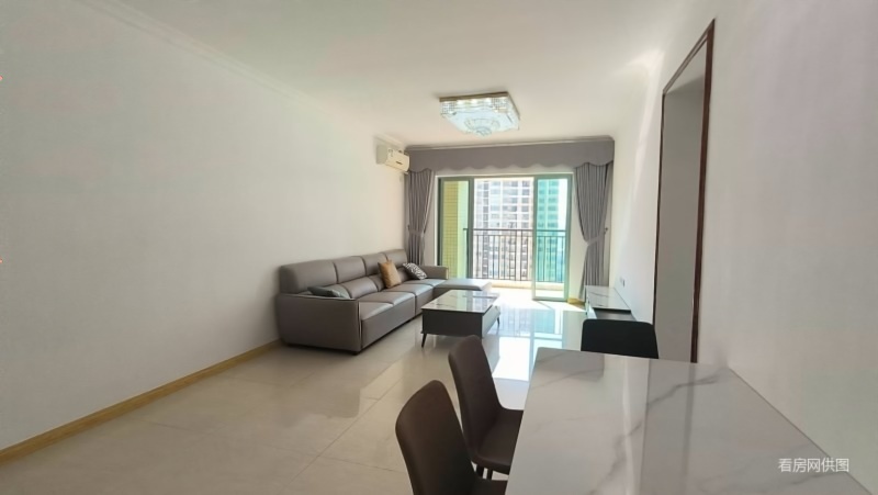 雅居乐御龙山鸣泉谷一期 4室2厅 128㎡ 精装_雅居乐御龙山鸣泉谷一期二手房卧室图片1