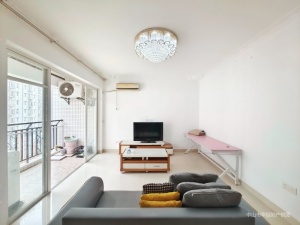 健康花城 2室2厅 82.24㎡ 精装_中山火炬开发区太阳城二手房图片