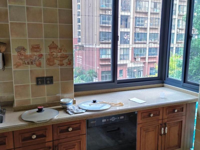 耒阳市五里牌办事处新城一路腾凤新城·世纪北苑3号楼6幢0306号住宅用房法拍房图片1