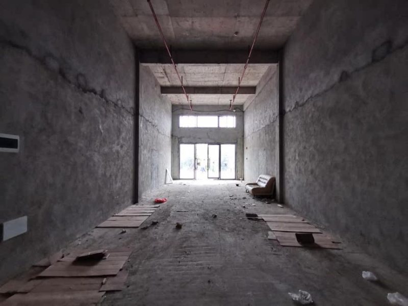 中山市三乡镇大布村桂新路1号畔山悦景花园103卡法拍房图片3