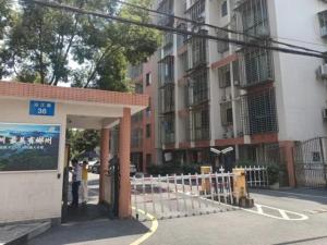 郴州市沿江路信德小区公寓610_郴州法拍房图片