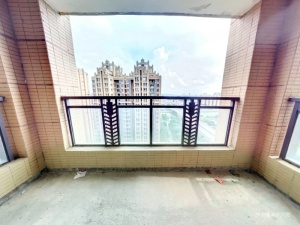中海龙湾国际 3室2厅 195㎡ 毛坯中山石岐街道轻轨北站二手房图片