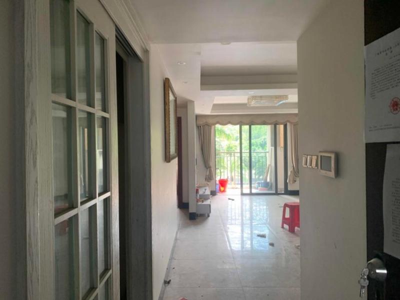 中山市南朗镇翠亨村翠亨大道98号山海郡花园1期3组团60幢401房的房地产及室内财产法拍房图片3