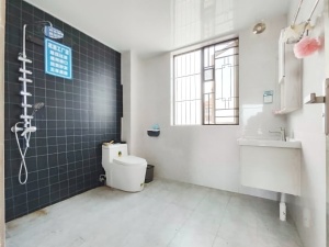 龙光水悦馨园 4室2厅 118.5㎡ 整租_中山西区街道新中医院租房图片